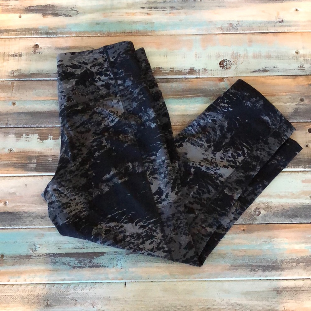 Nike Dri-fit cropped leggings.